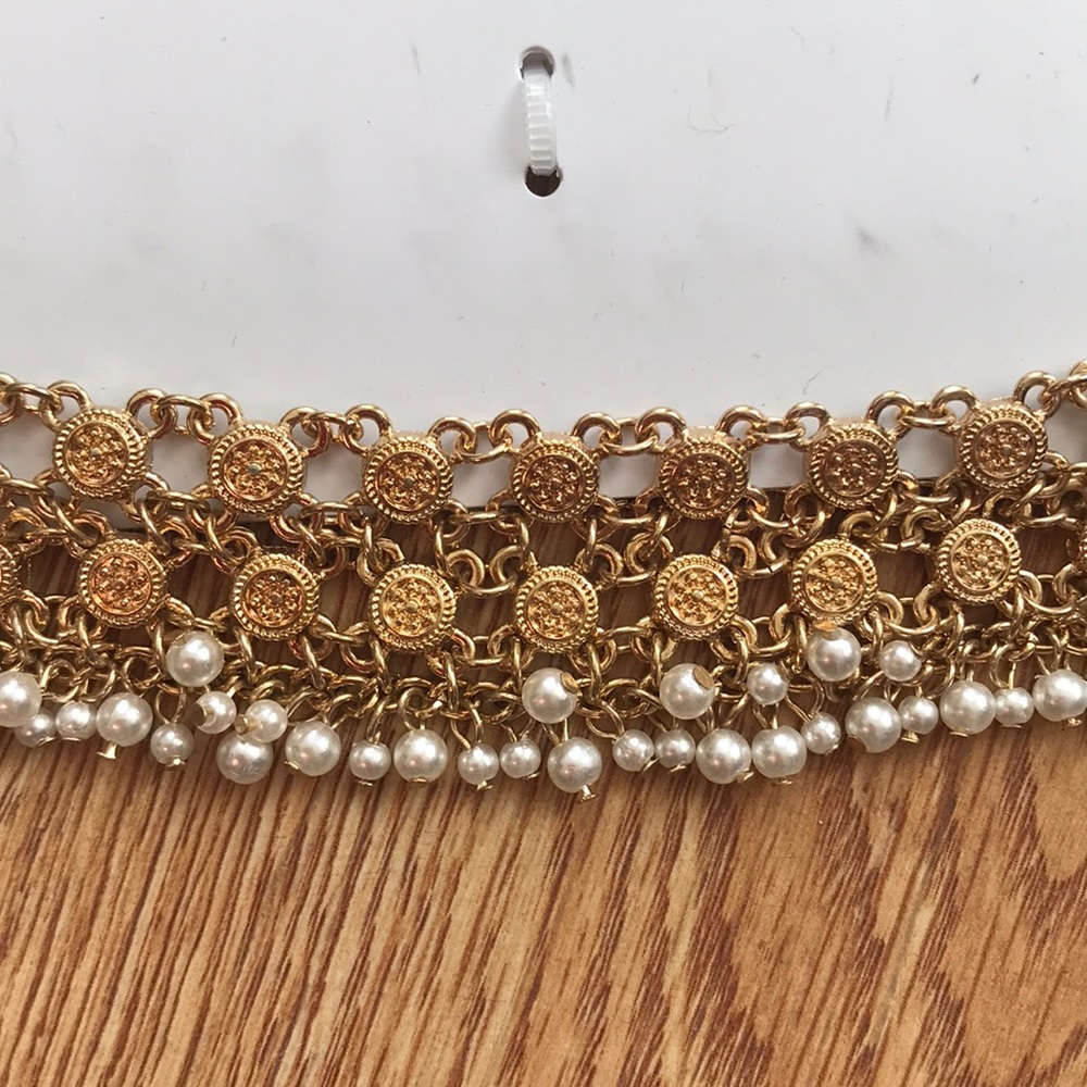 Choker - Picture 3 of 3